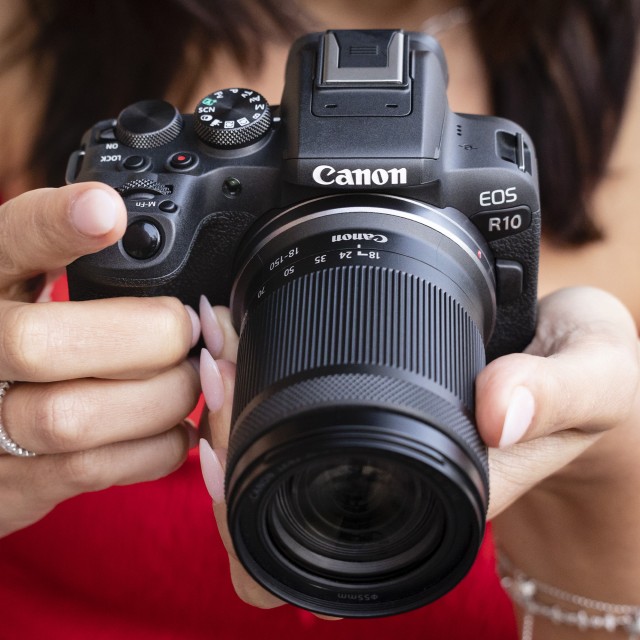Canon EOS R10, 18-150 | £1349.00 - Castle Cameras