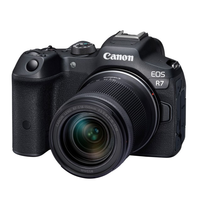 Canon EOS R7, RF-S 18-150 | £1399.00 - Castle Cameras