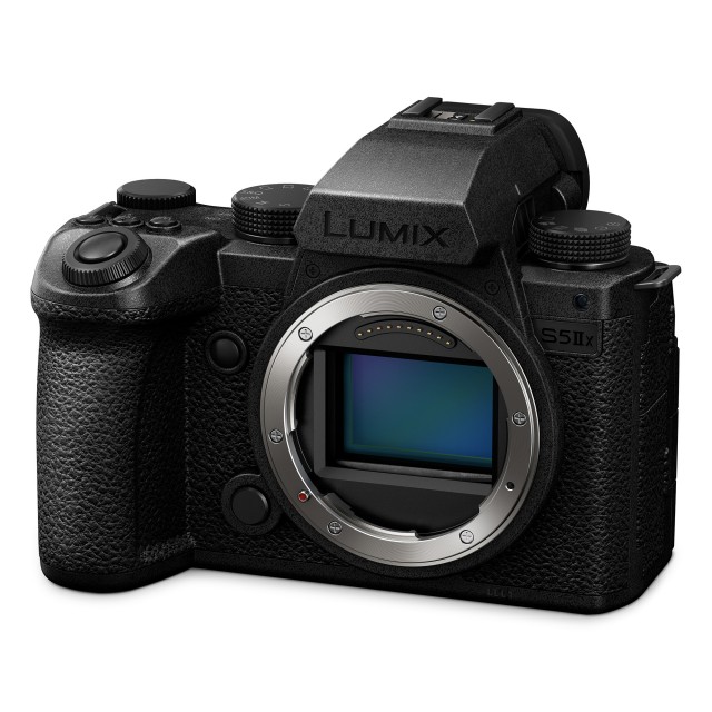 Panasonic S5IIX body | £1399.00 - Castle Cameras