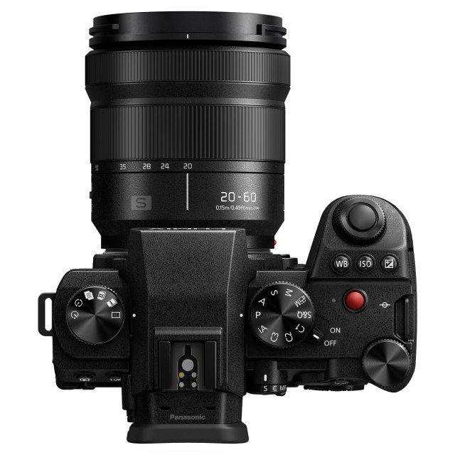 Panasonic S5II with 20-60 lens | £1549.00 - Castle Cameras