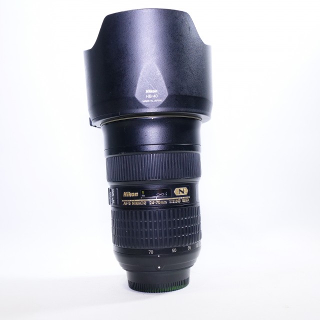 Used Nikon AF-S 24-70mm f2.8G ED lens | £349 - Castle Cameras