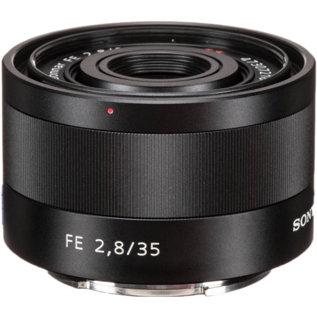 Sony FE 35mm f2.8 Zeiss Sonnar lens