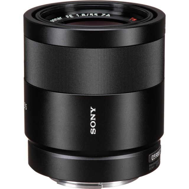 Sony FE 55mm f1.8 Zeiss Sonnar lens | £645.00 - Castle Cameras