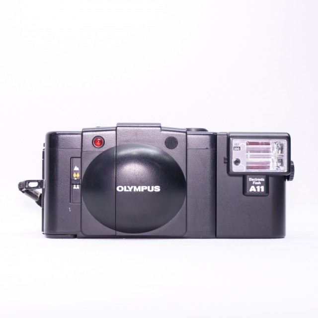 Olympus Used Olympus XA2 35mm compact camera with A11 flash