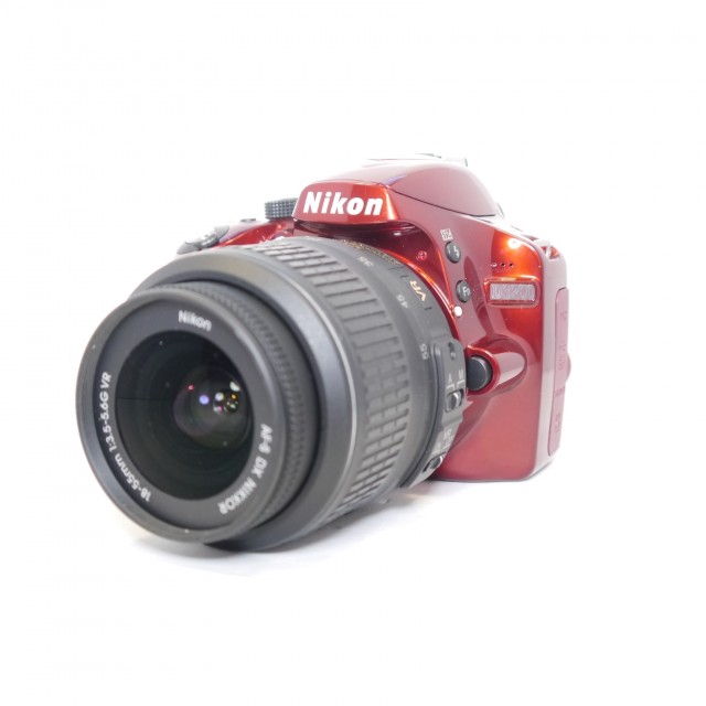 Used Nikon D3200 DSLR with 18 55mm lens red