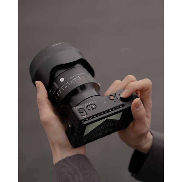 Sigma 50mm DG DN I Art lens for Sony FE Castle Cameras