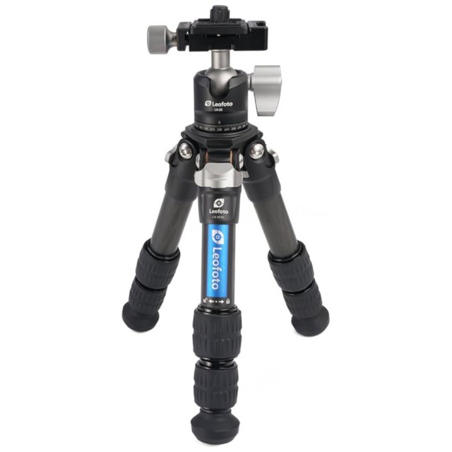 Leofoto Leofoto Ranger LS-223C carbon fibre tripod with LH-25 Ballhead