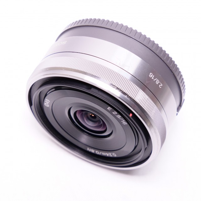 Used Sony E 16mm f2.8 lens | £99 - Castle Cameras