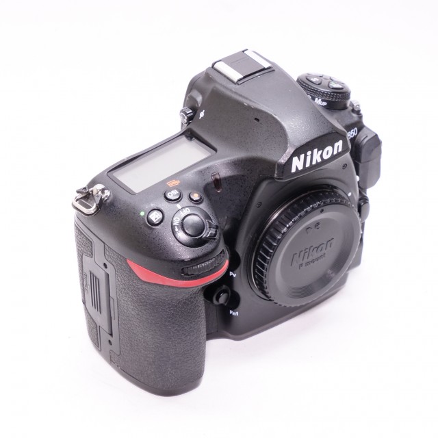 Used Nikon D850 DSLR body 1350 Castle Cameras