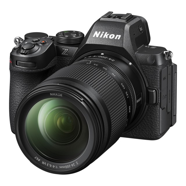 Nikon Nikon Z5II Mirrorless Camera with 24-200mm Lens