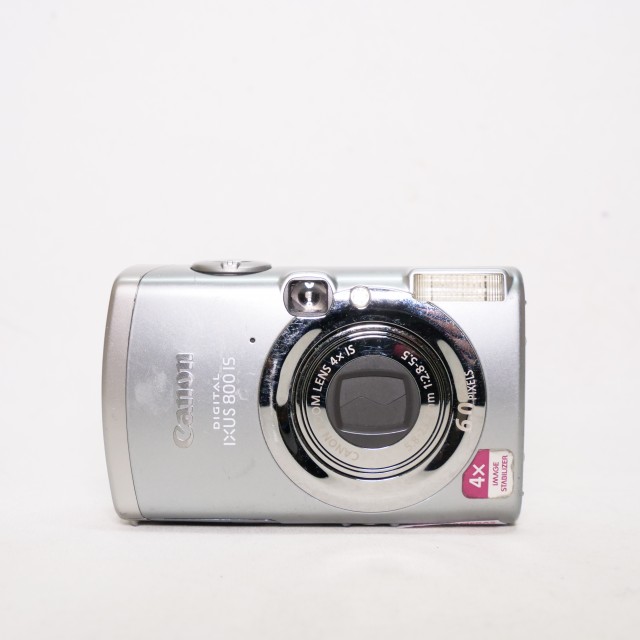 Canon Used Canon Ixus 800IS digital compact camera