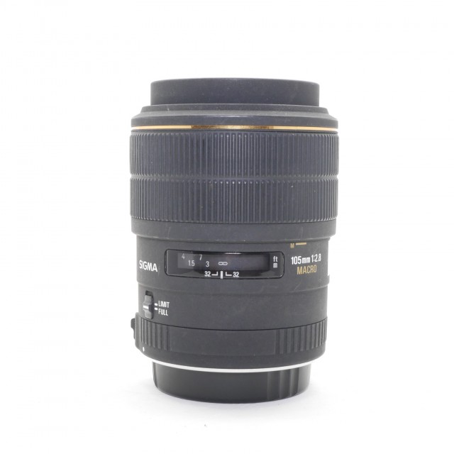 Sigma Used Sigma 105mm f2.8 EX DG Macro lens for Nikon