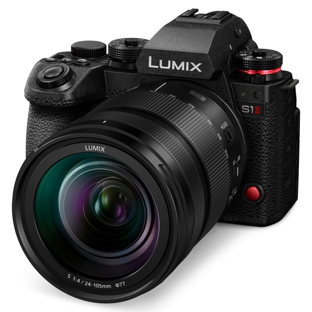 Lumix Panasonic S1II Mirrorless Camera with 24-105 lens