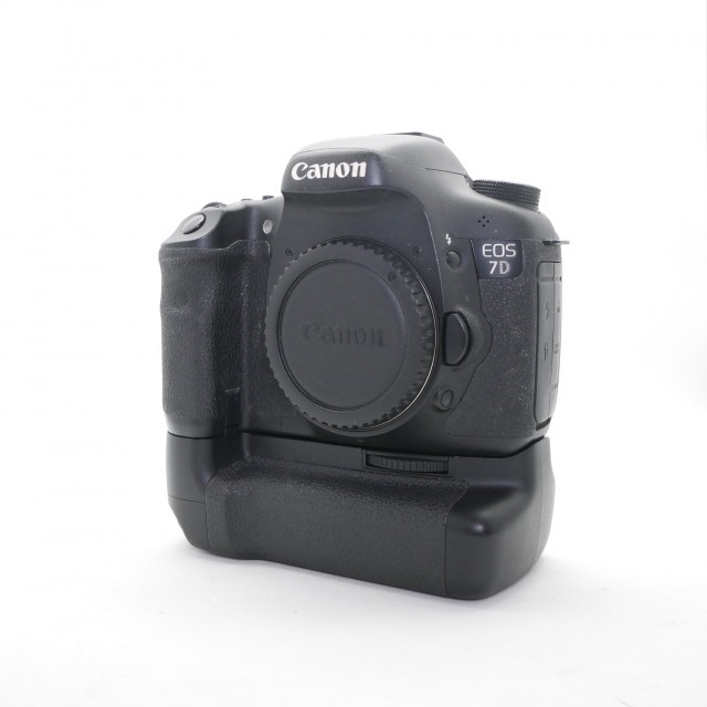Canon Used Canon EOS 7D DSLR body with BG-E7 grip