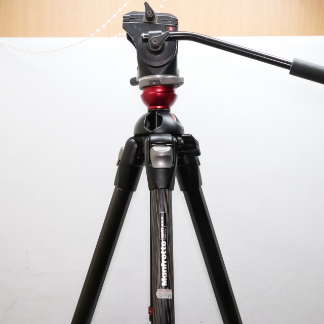 Manfrotto Used Manfrotto 755MF3 Carbon tripod with 701RC2 head