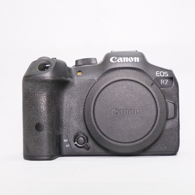 Canon Used Canon EOS R7 Mirrorless Camera body