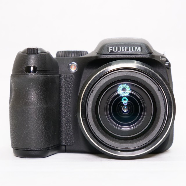Fujifilm Used Fujifilm S2000HD Bridge camera
