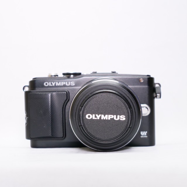 Olympus Used Olympus Pen Lite E-PL5 Mirrorless camera with 14-42mm lens