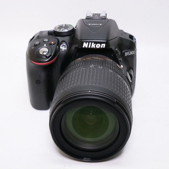 Nikon Used Nikon D5300 DSLR camera with 18-105mm lens