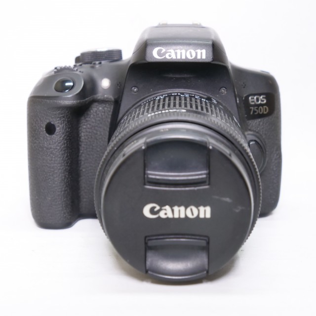 Canon Used Canon EOS 750D DSLR with 18-55mm lens