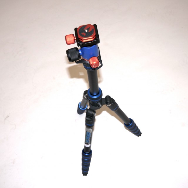 Sundry Used 3 Legged Thing Corey Tripod