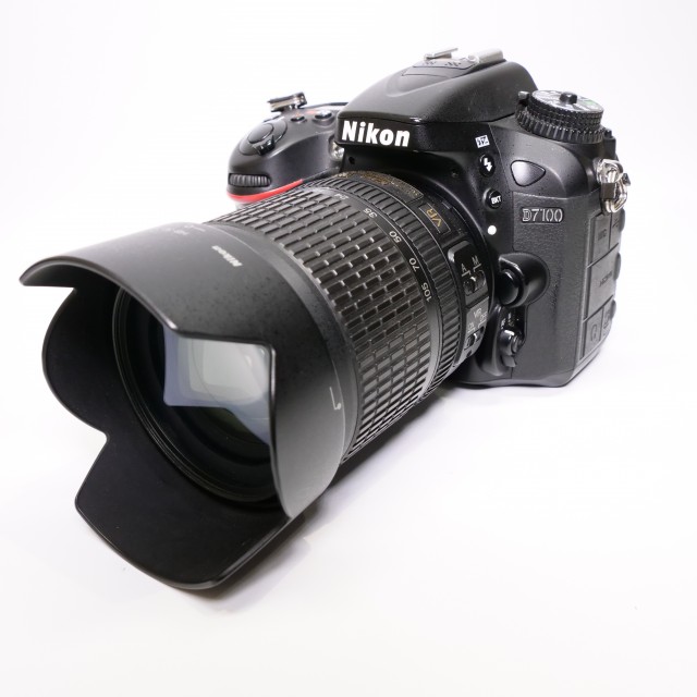 Nikon Used Nikon D7000 DSLR with 18-105mm lens