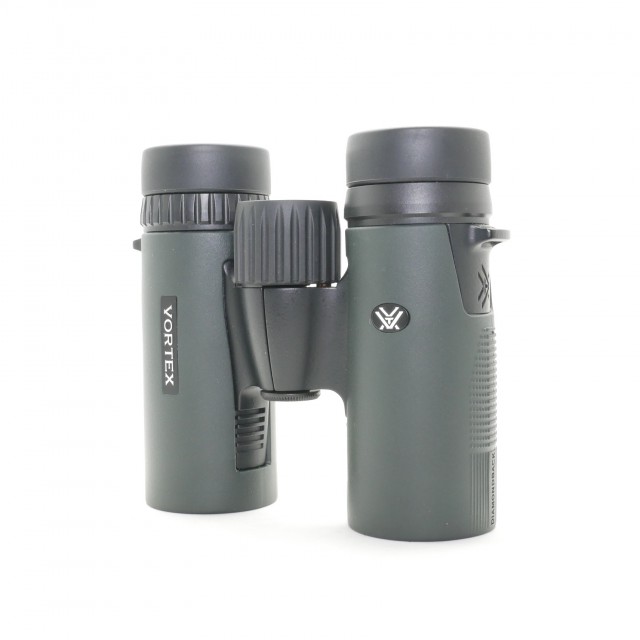 Vortex Used Vortex Diamondback HD 8x32 binoculars