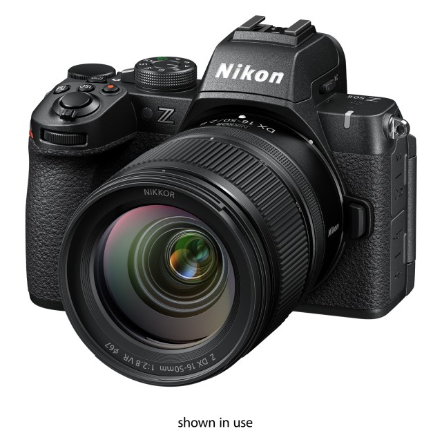 Nikon NIKKOR Z DX 16-50mm f2.8 VR lens | £799.00 - Castle Cameras