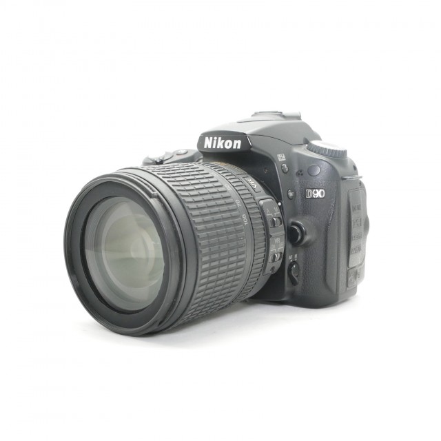 Nikon Used Nikon D90 DSLR with 18-105mm lens