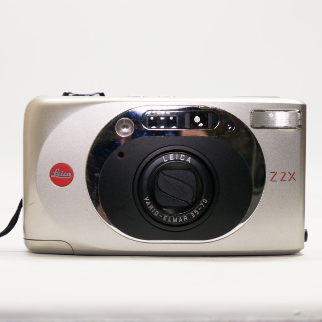 Sundry Used Leica Z2X 35mm compact camera