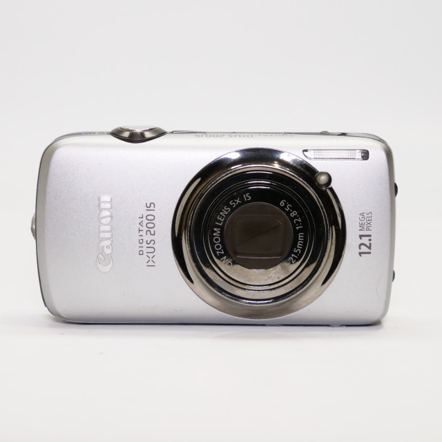 Canon Used Canon Ixus 200 IS digital compact camera
