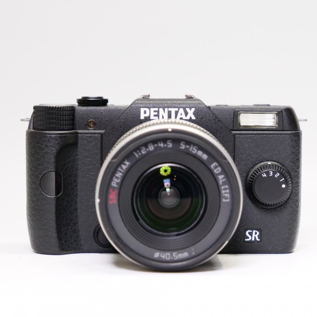 Pentax Used Pentax Q10 Mirrorless camera with 5-15mm lens