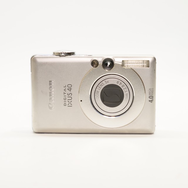 Canon Used Canon Ixus 40 digital compact camera