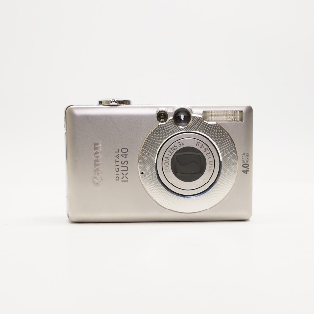 Canon Used Canon Ixus 40 digital compact camera