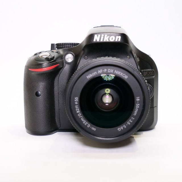 Nikon Used Nikon D5200 DSLR with 18-55mm lens
