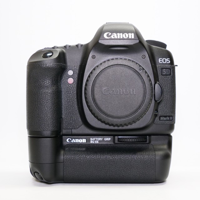 Canon Used Canon EOS 5D Mk II Full frame DSLR with BG-E6 battery grip