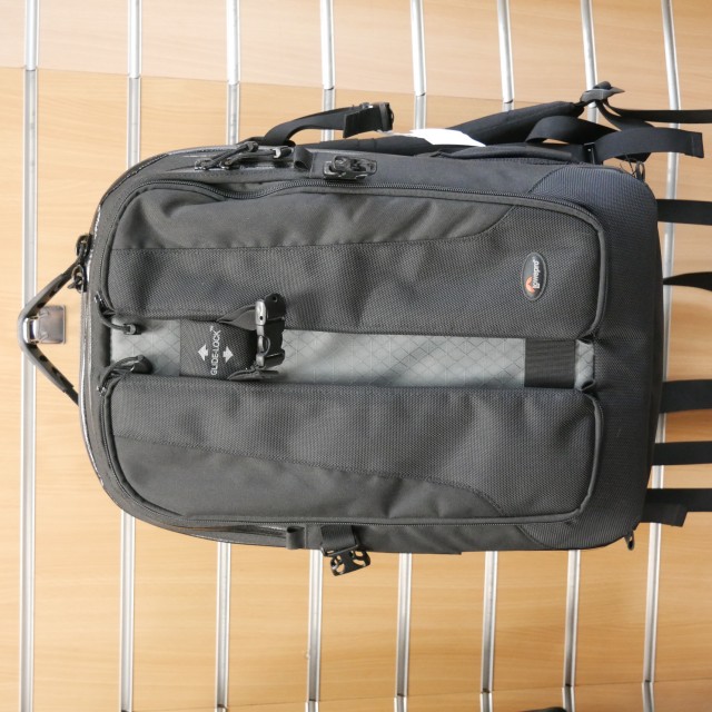 Lowepro Used Lowepro Vertex 200AW backpack
