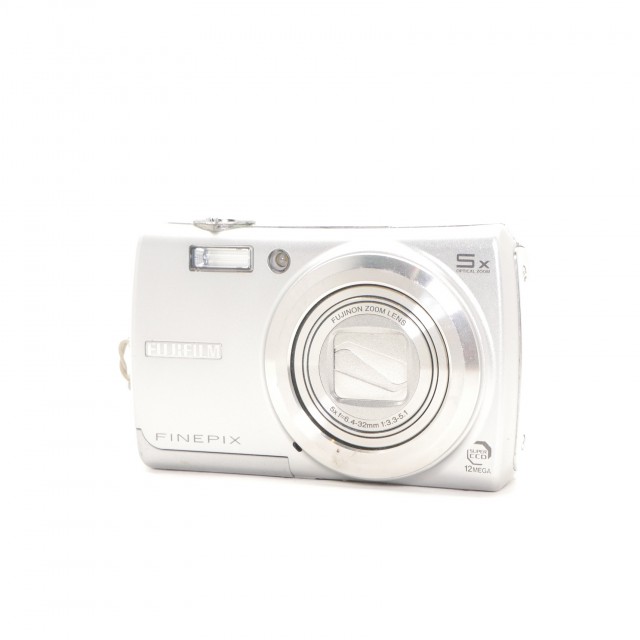 Fujifilm Used Fujifilm Finepix F100fd Digital comapct camera, Silver
