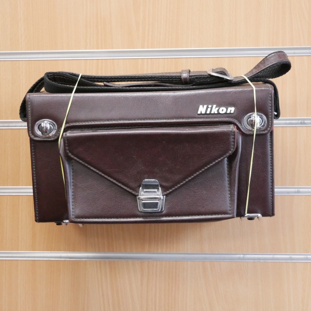 Nikon Used Nikon FB-17 Brown Leather Compartment Case
