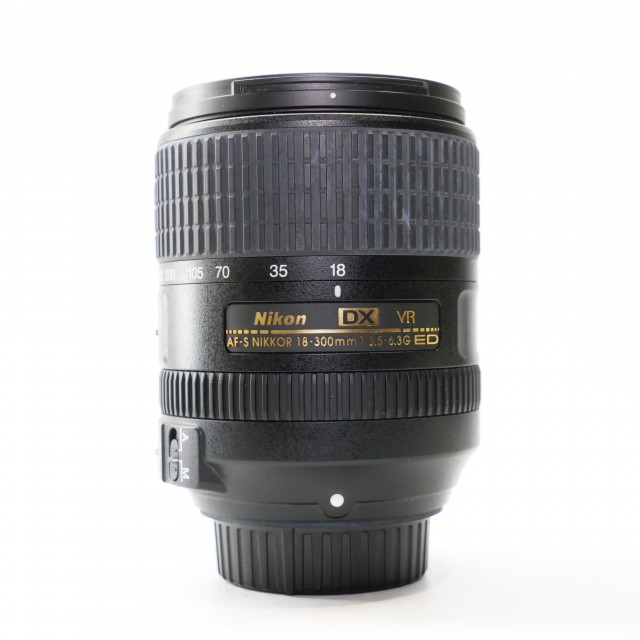 Nikon Used Nikon 18-300mm f3.5-6.3 ED VR lens