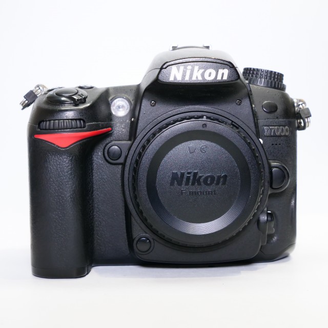 Nikon Used Nikon D7000 DSLR camera body