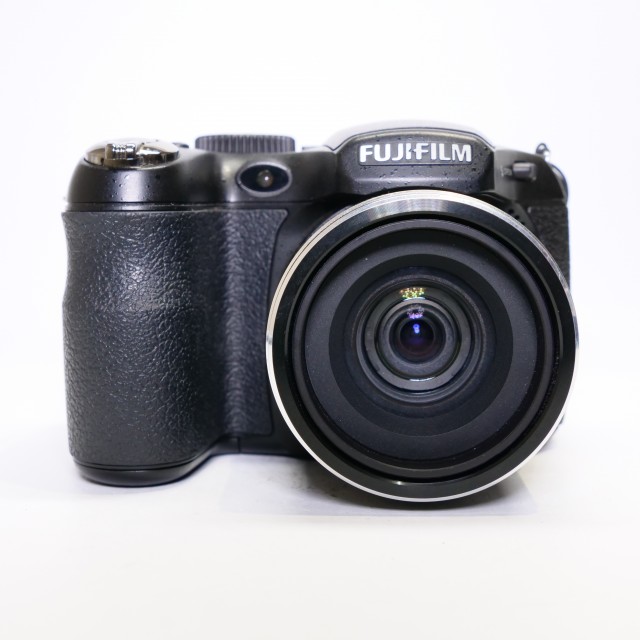Fujifilm Used Fujifilm S1700 bridge camera