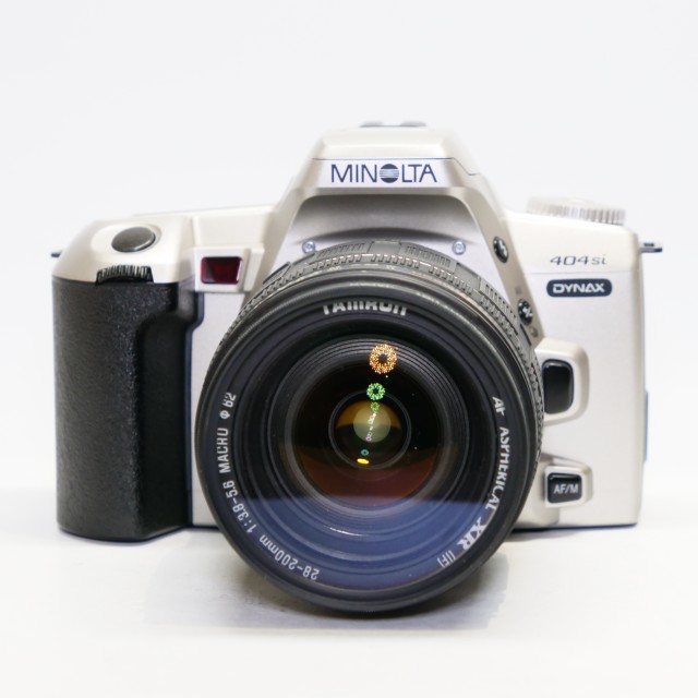 Sundry Used Minolta Dynax 404si 35mm SLR with 28-200mm lens