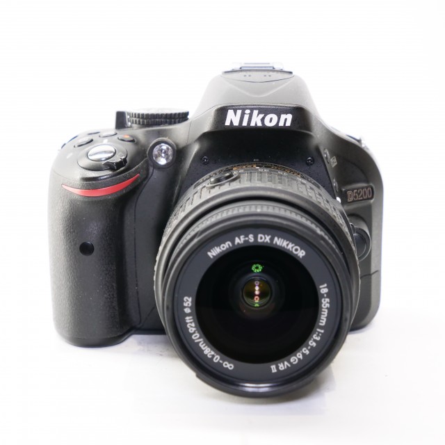 Nikon Used Nikon D5200 DSLR with 18-55mm lens