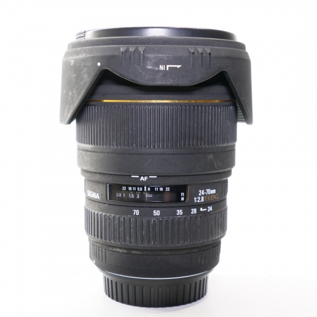 Sigma Used Sigma 24-70mm f2.8 DG macro lens for Canon EOS