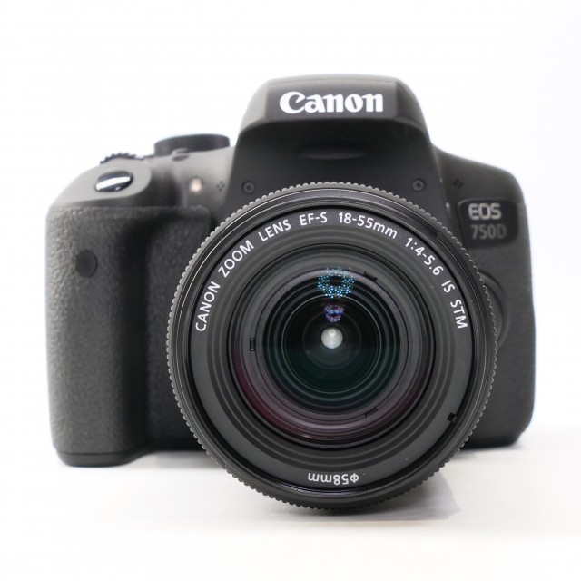 Canon Used Canon EOS 750D DSLR with 18-55mm lens