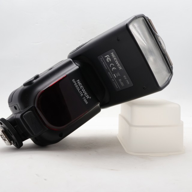Sundry Used Neewer Speedlite 750II flashgun with Neewer FC-16 controller for Nikon