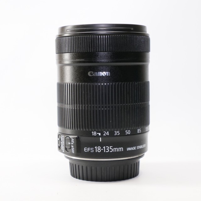 Canon Used Canon EF-S 18-135mm f3.5-5.6 IS lens