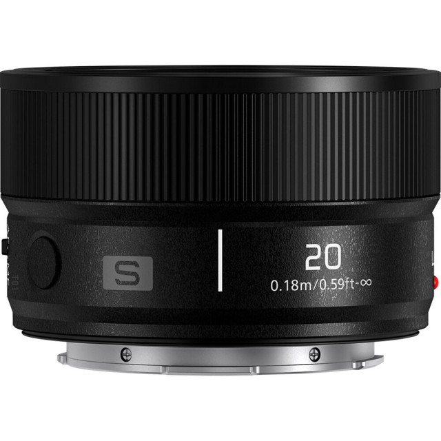 Lumix Panasonic Lumix S 20mm f2.5 lens