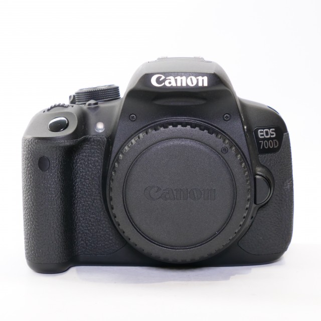 Canon Used Canon EOS 700D DSLR body